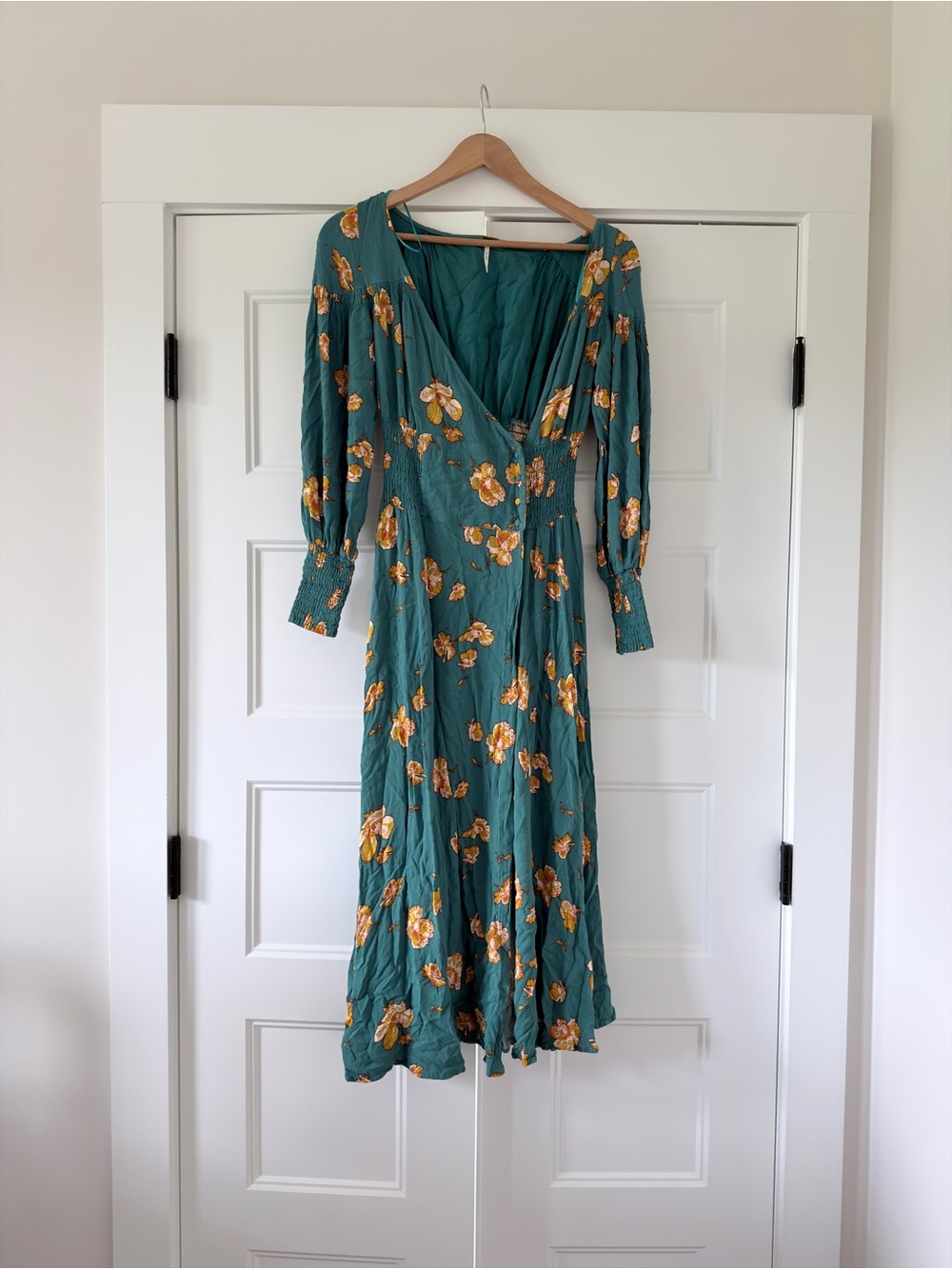 READ Free People Teal Floral Wrap Midi Dress with Smocked Cuffs Button Close XS